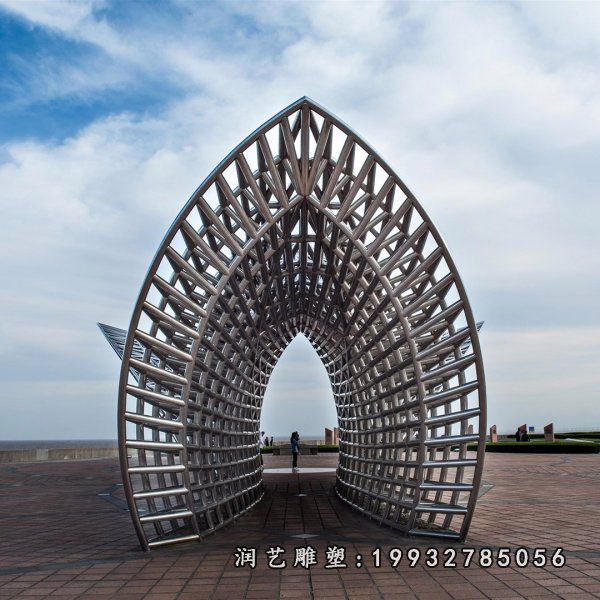 街道不锈钢拱门雕塑