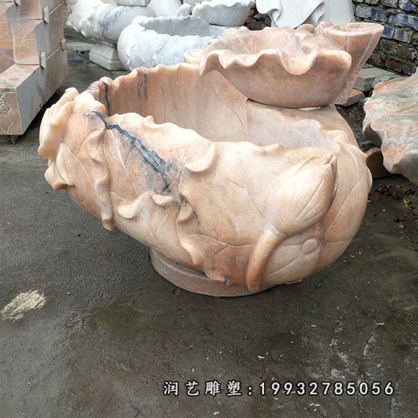 晚霞红公园水池雕塑