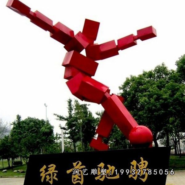 不锈钢踢球人物雕塑