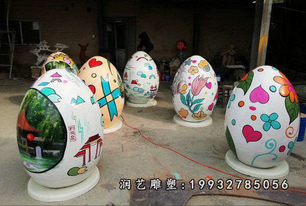 玻璃钢公园鸡蛋雕塑