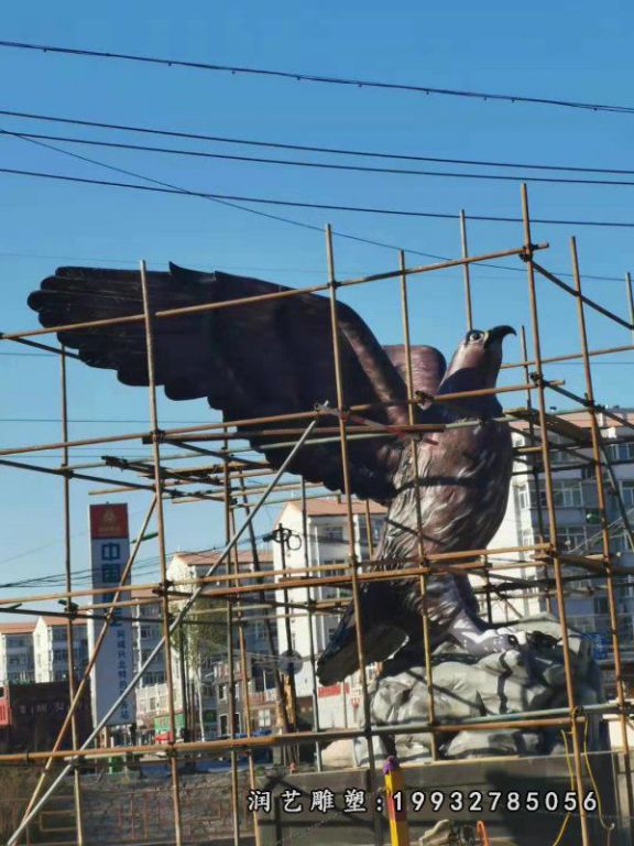 街道动物老鹰铜雕