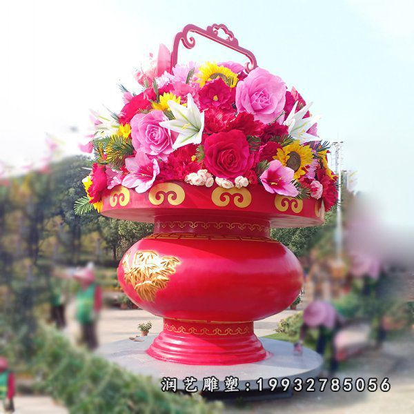 草坪不锈钢花篮雕塑