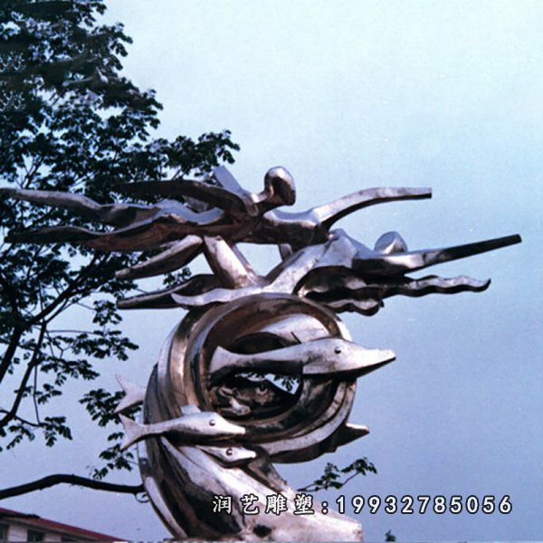 庭院不锈钢游泳雕塑