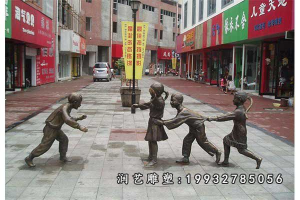 游乐场老鹰捉小鸡铜雕