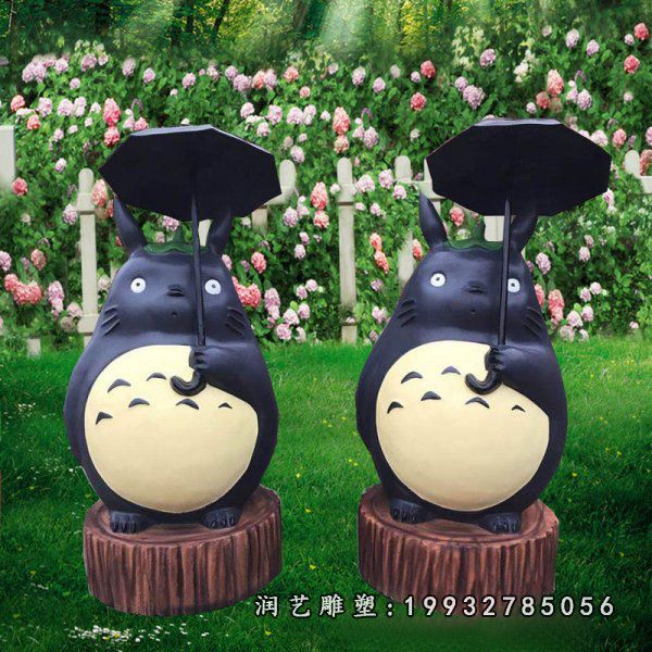 园林玻璃钢龙猫雕塑