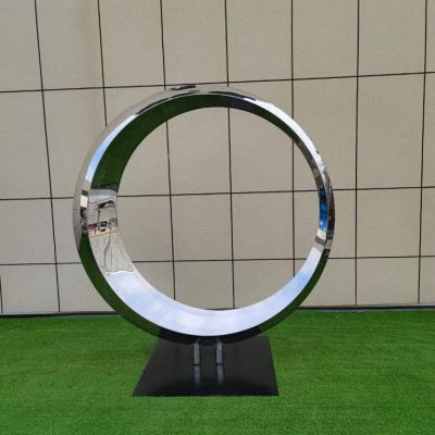 山西太原校园不锈钢圆环雕塑