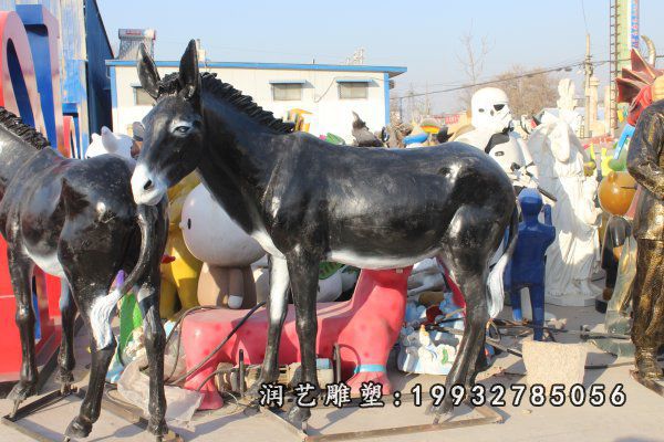 城市玻璃钢驴雕塑