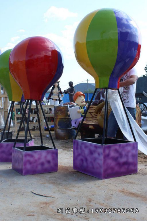 广场玻璃钢热气球雕塑