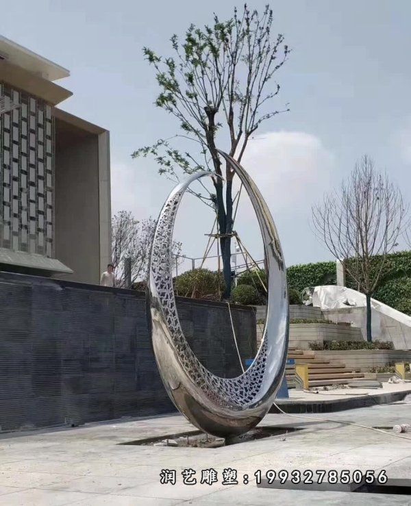 小区不锈钢月亮雕塑
