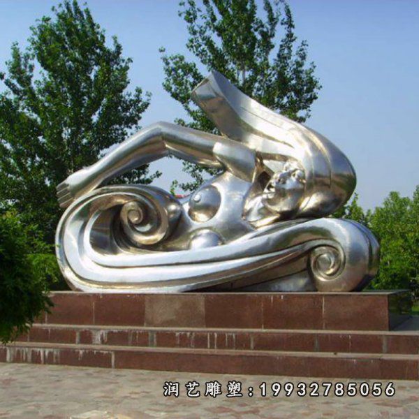 校园不锈钢游泳人物雕塑