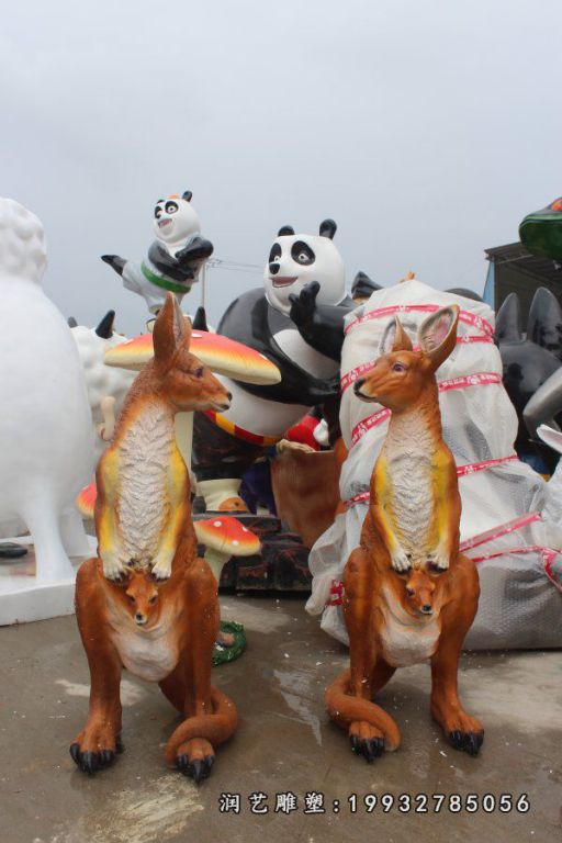 园林玻璃钢袋鼠动物雕塑