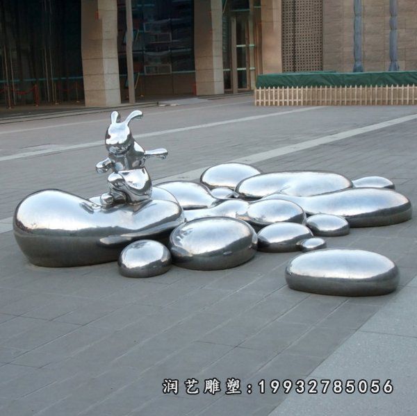 不锈钢街道兔子雕塑