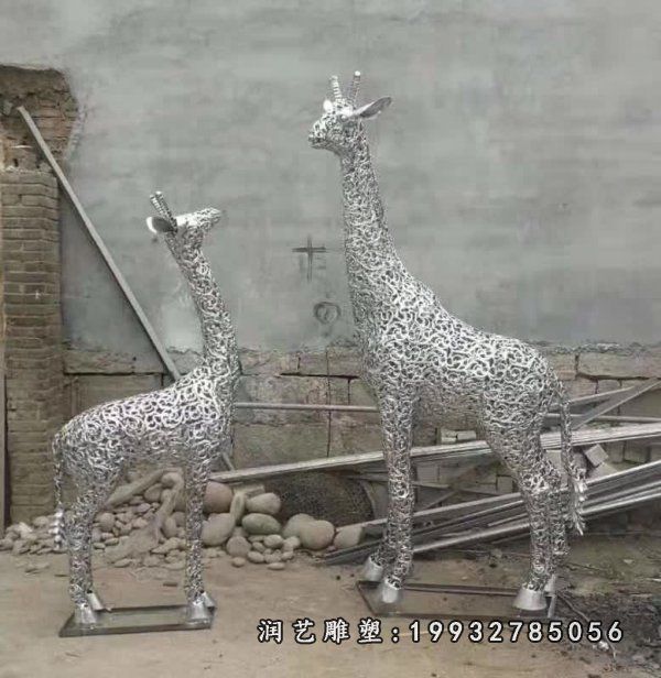 小区不锈钢长颈鹿雕塑