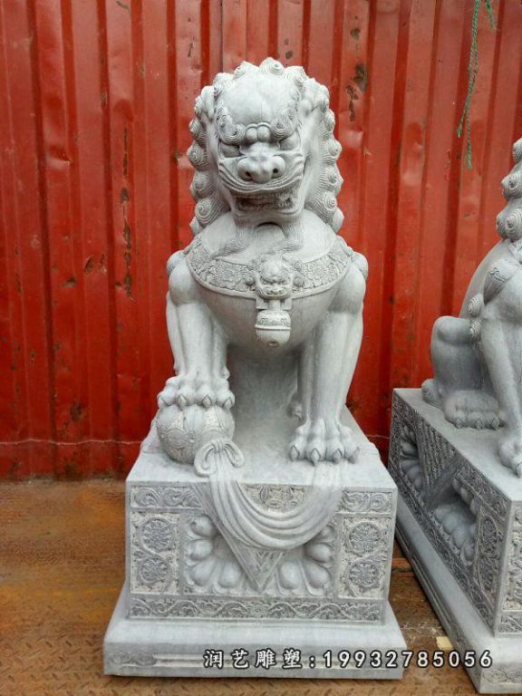 景区狮子动物石雕