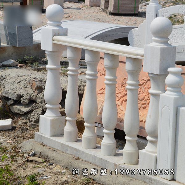 草坪栏杆景观石雕