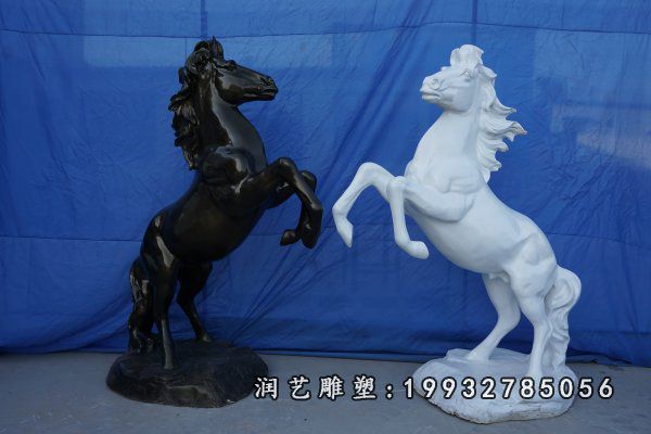 景区玻璃钢马动物雕塑