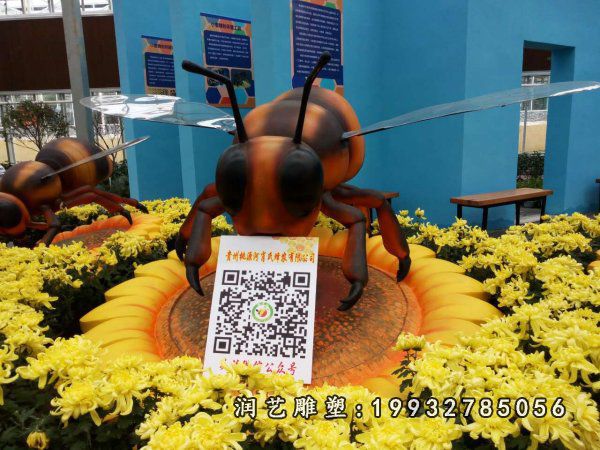 商场玻璃钢蜜蜂雕塑