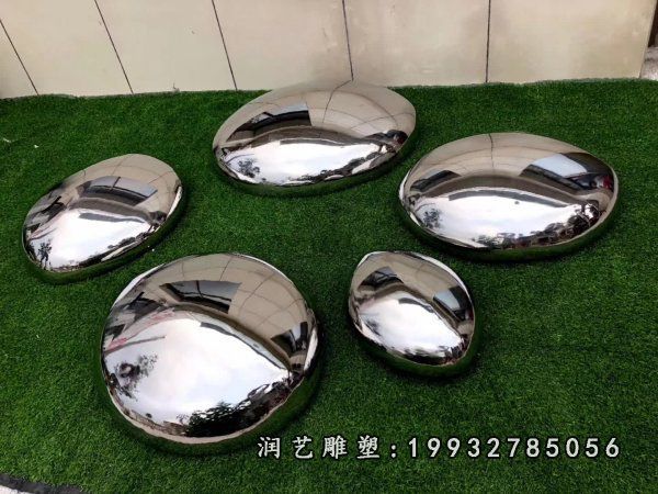 广场不锈钢鹅卵石雕塑