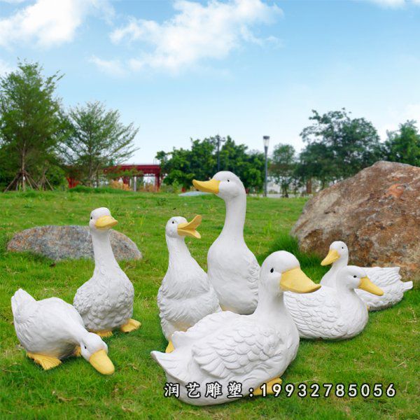 庭院玻璃钢鸭子动物雕塑