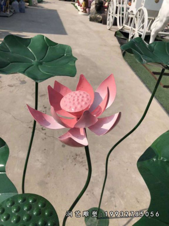 学校不锈钢荷花雕塑