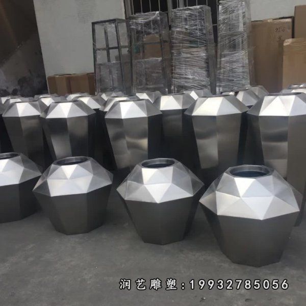 商业街不锈钢花盆雕塑