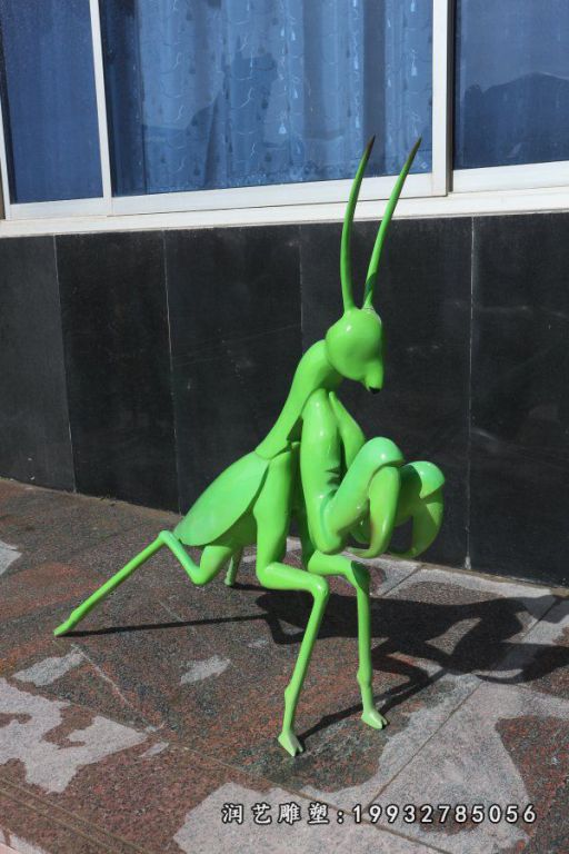 园林玻璃钢螳螂雕塑