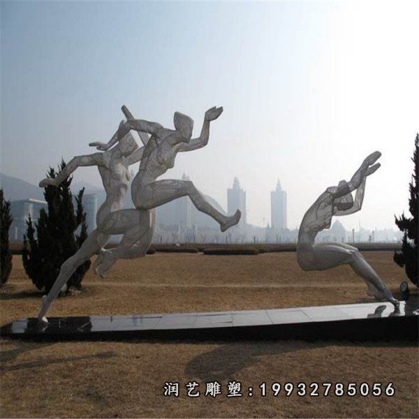 广场不锈钢跳远雕塑