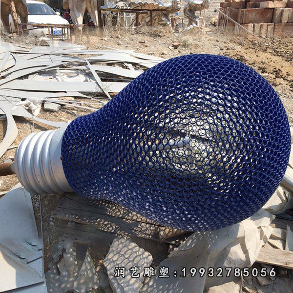 公司不锈钢灯泡雕塑