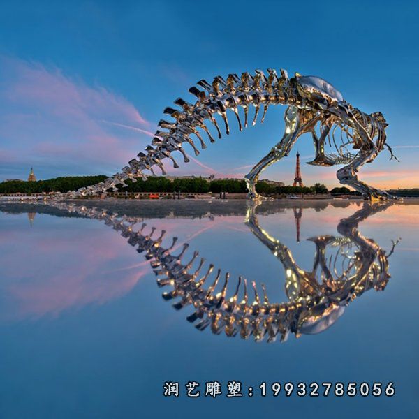 草坪不锈钢恐龙雕塑