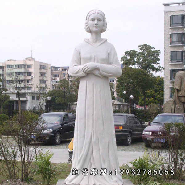 景区南丁格尔石雕