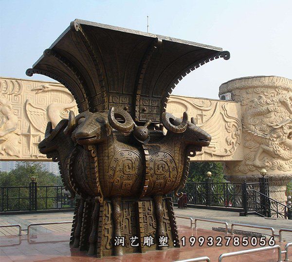 商业街景观四羊方尊铜雕