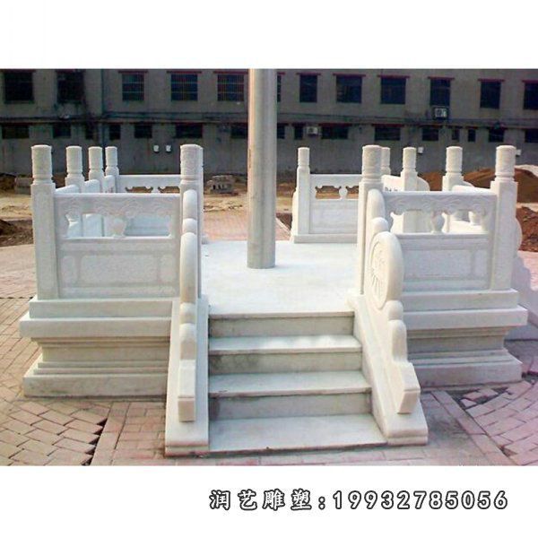 草坪景观升旗台石雕