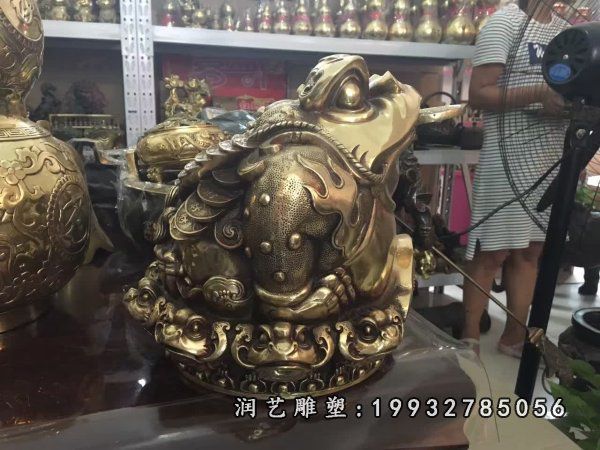商业街动物金蟾铜雕