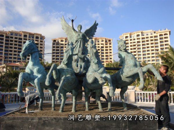 商业街阿波罗战车铜雕