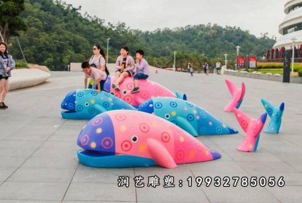 庭院玻璃钢鲸鱼雕塑