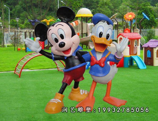 公司玻璃钢唐老鸭雕塑