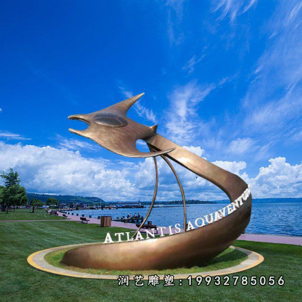 草坪不锈钢龙雕塑