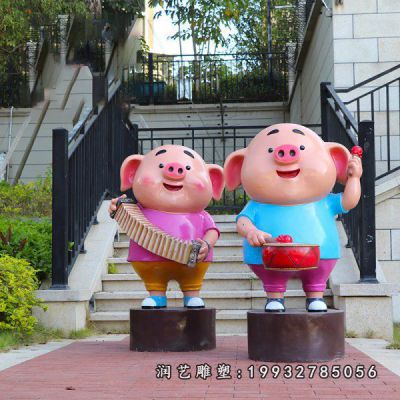 小区玻璃钢猪卡通雕塑