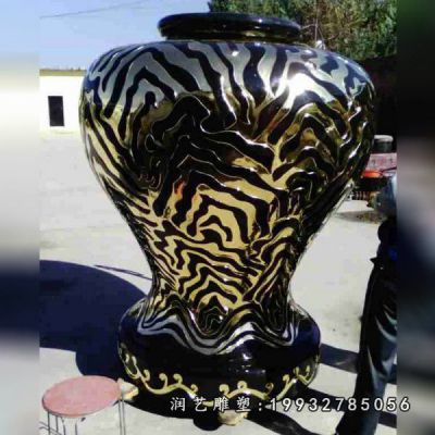 不锈钢街道花瓶雕塑