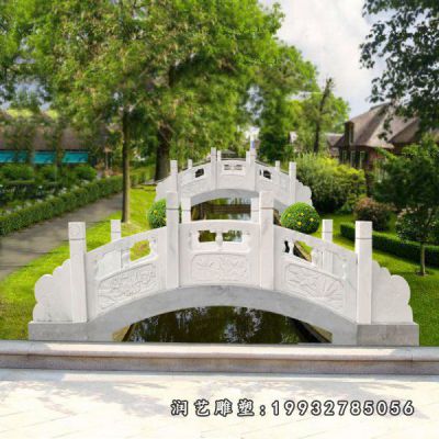 汉白玉拱桥公园雕塑