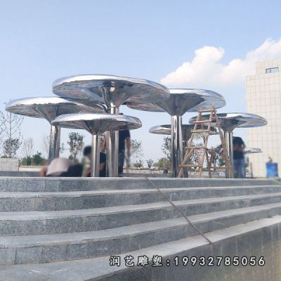 广场不锈钢蘑菇雕塑