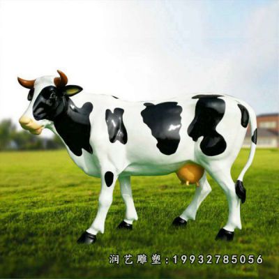 草坪玻璃钢奶牛雕塑