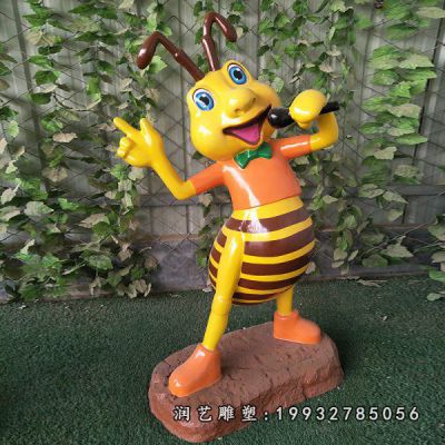 玻璃钢广场蜜蜂雕塑