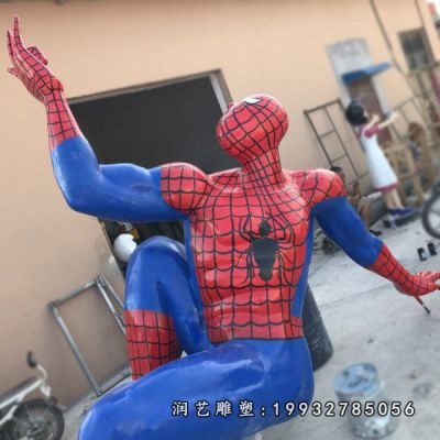 卡通玻璃钢蜘蛛侠雕塑