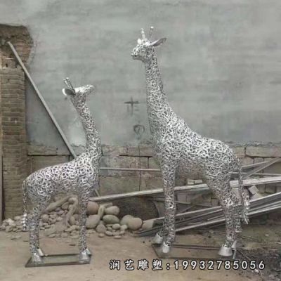 小区不锈钢长颈鹿雕塑