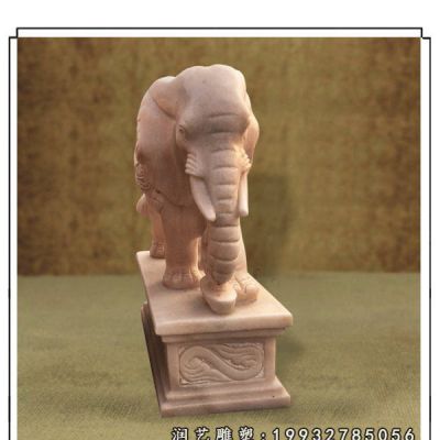 草坪大象动物石雕