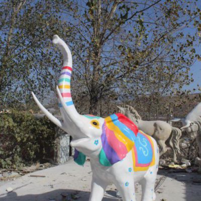 公园玻璃钢大象动物雕塑