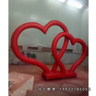 草坪不锈钢爱心雕塑