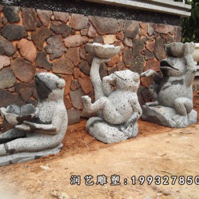 广场青蛙动物石雕