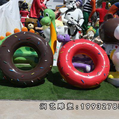 校园玻璃钢甜甜圈雕塑
